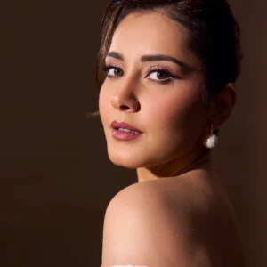 Раши Кханна