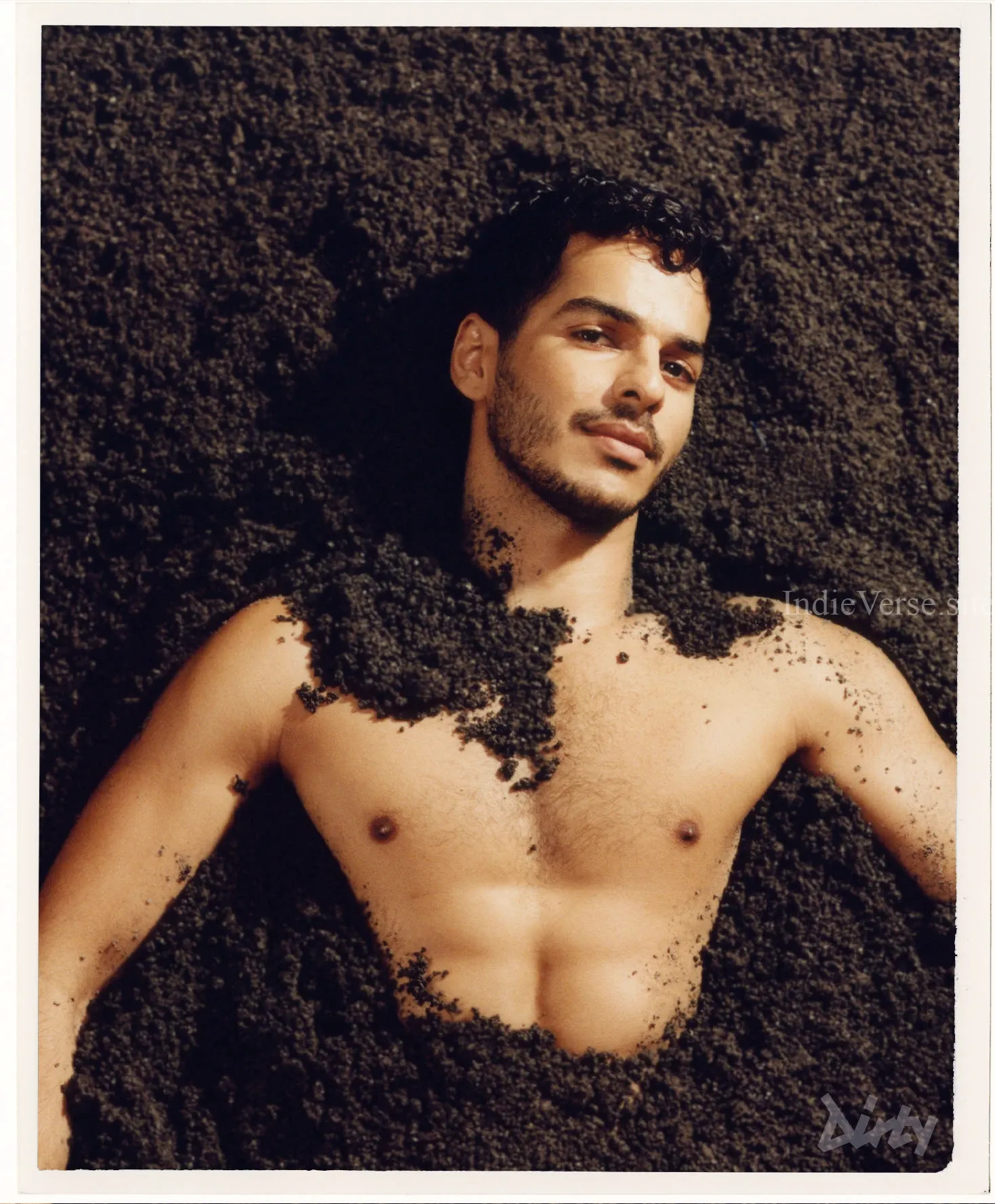 Ишан Кхаттер