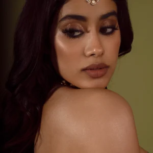 Джанви Капур