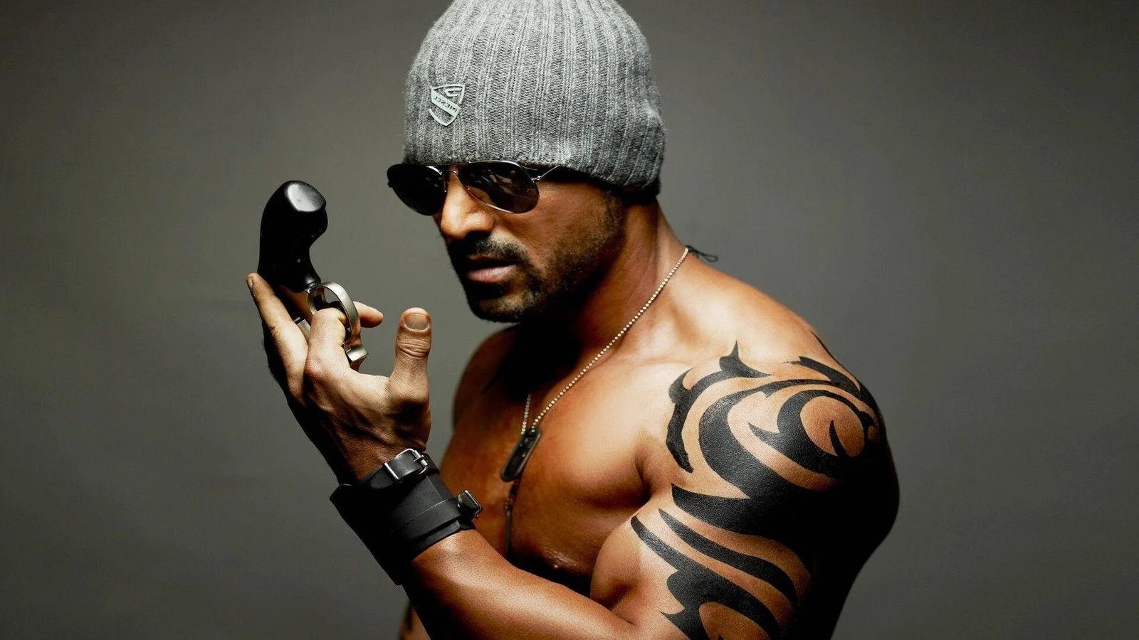 Джон Абрахам перезапускает «Спецотряд Форс»