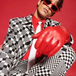 Ишан Кхаттер