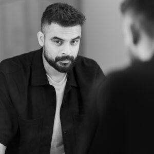 Товино Томас