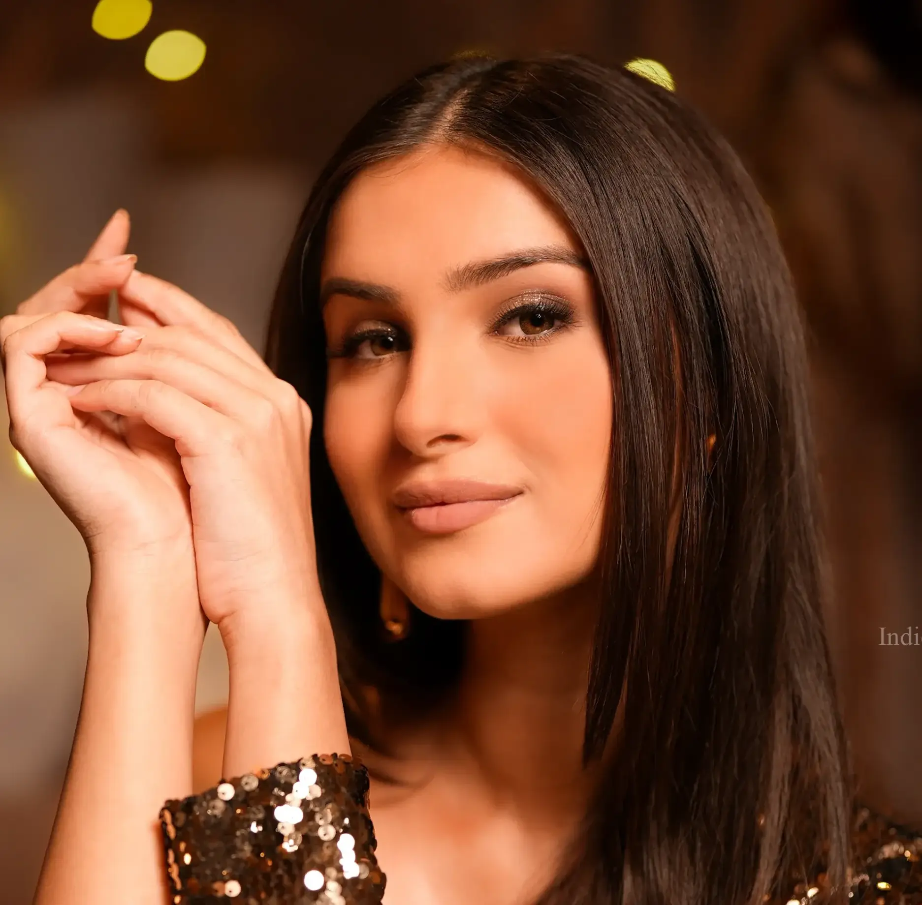 Тара Сутария