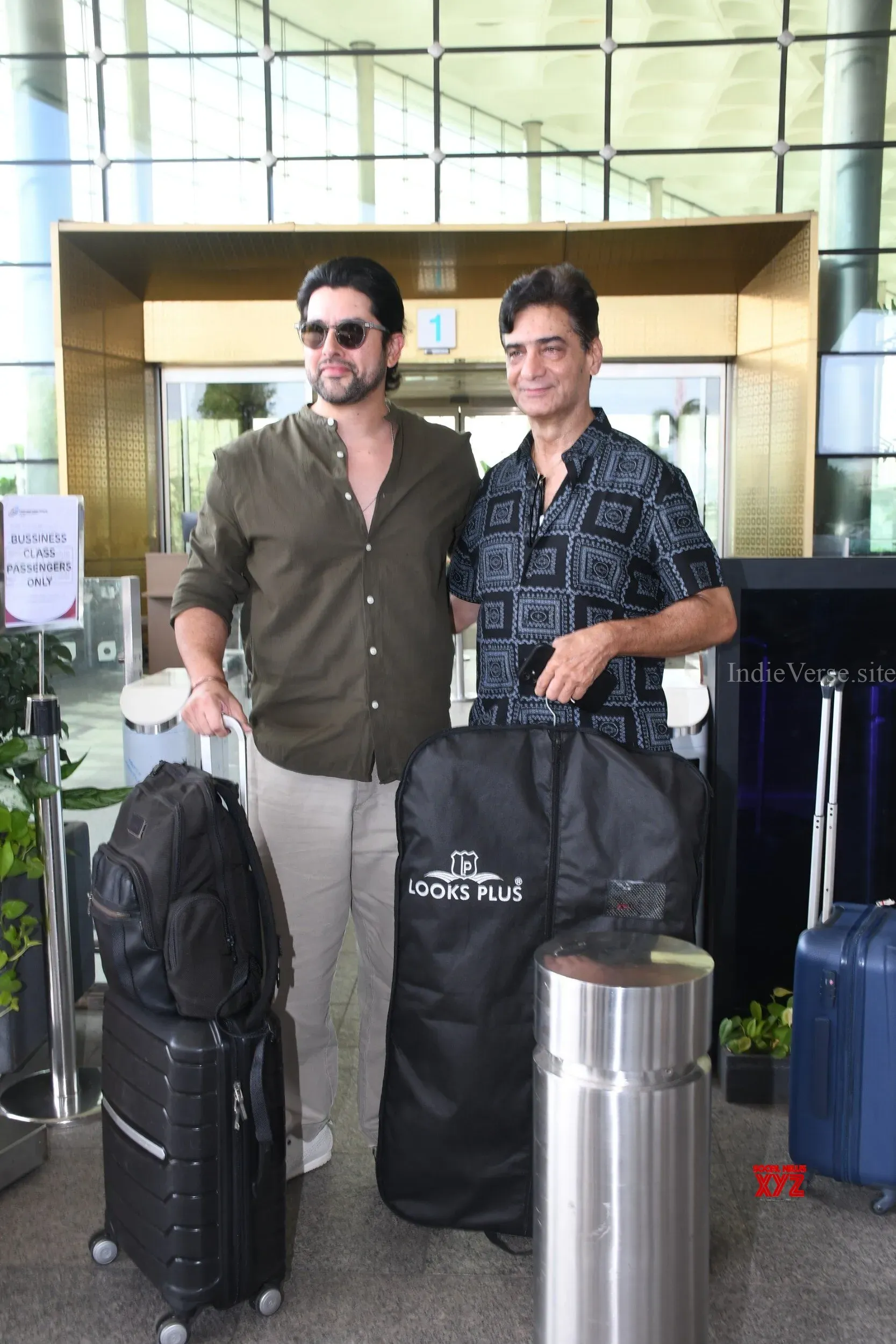 Акшай, Твинкл и Афтаб