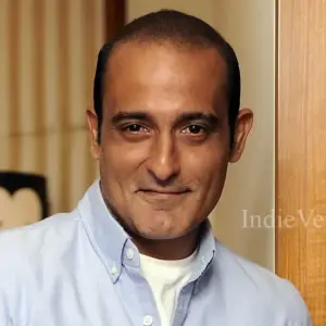 Акшай Кханна