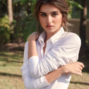 Тара Сутария