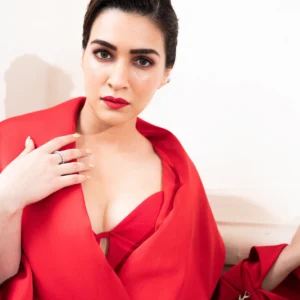 Крити Санон