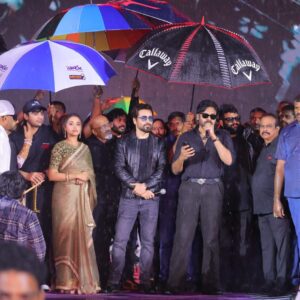 Паван Калян, Эмран Хашми, Приянка Мохан