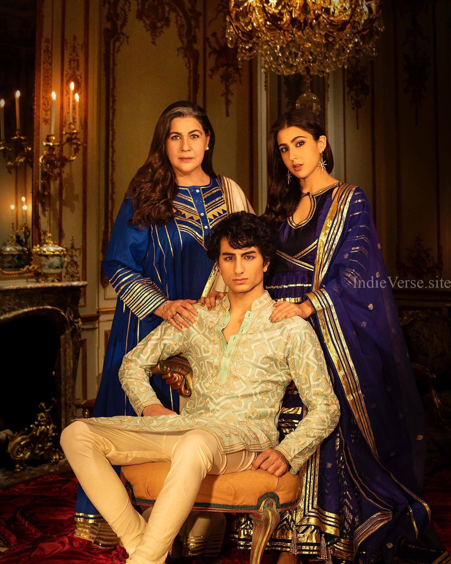 Амрита, Сара и Ибрагим Али Кханы