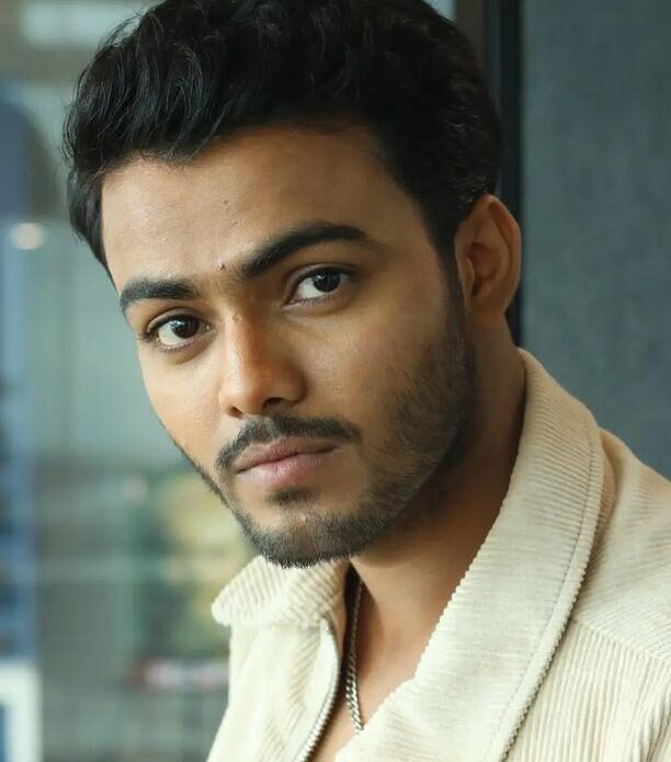 Спарш Шривастава