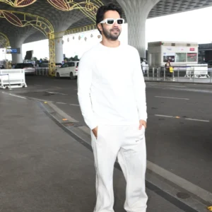 Звезды возле аэропорта