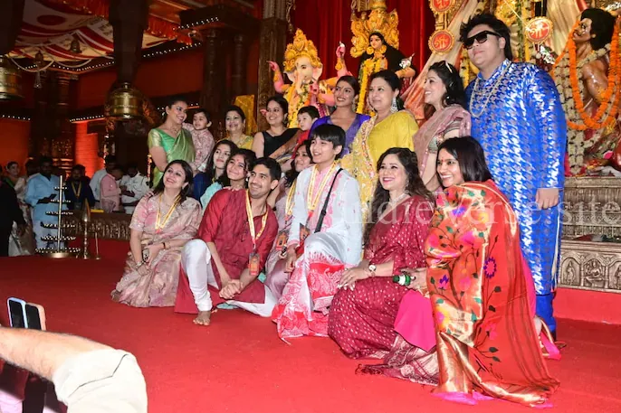 Приянка Чопра на Дурга-пуджа