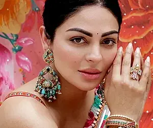 Ниру Баджва