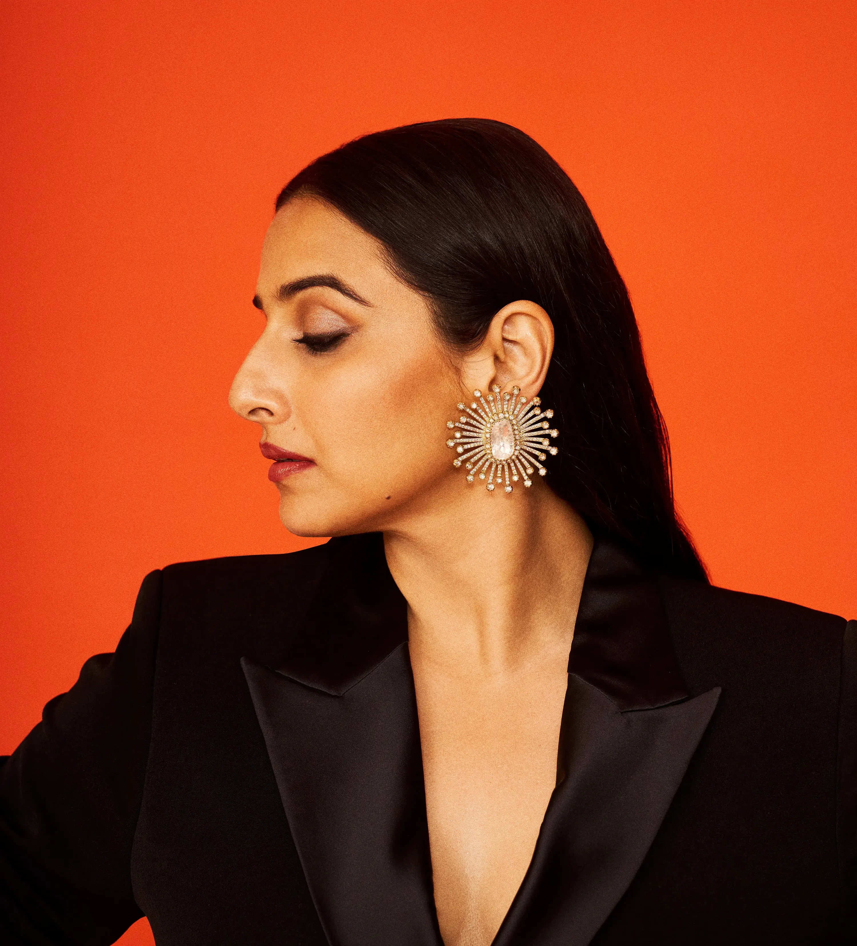 Видья Балан