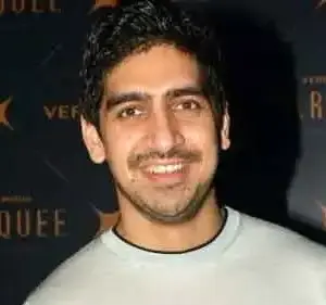 Аян Мукерджи