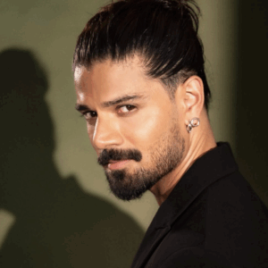 Сурадж Панчоли