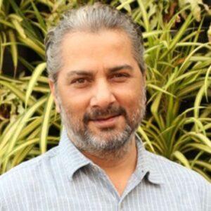 Варун Бадола