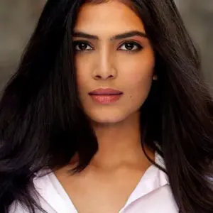 Малавика Моханан