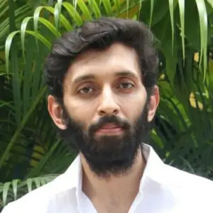 Васант Рави