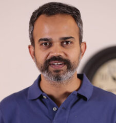 Прашант Нил