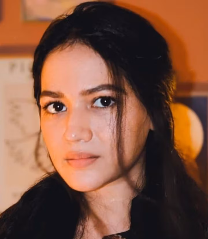 Айеша Кадускар