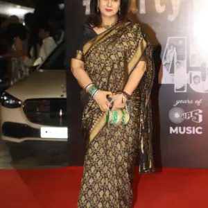 Пунам Дхилон