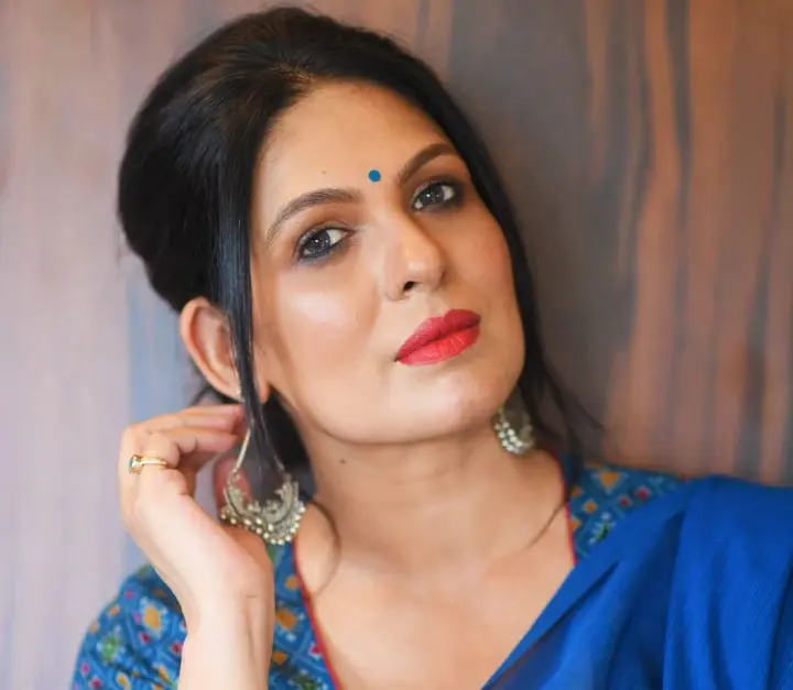 Экавали Кханна