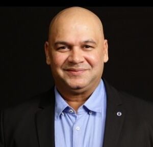 Суреш Менон