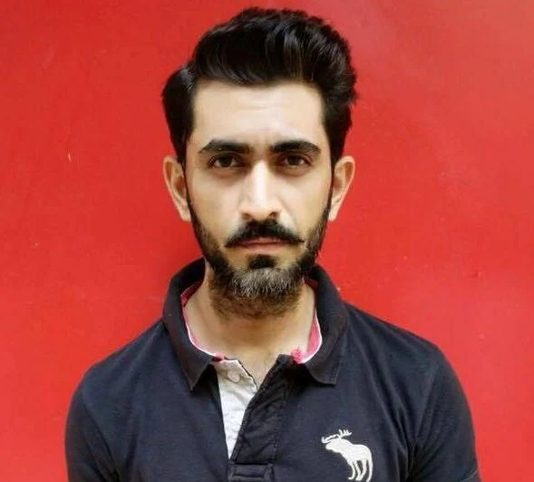 Приянк Татария