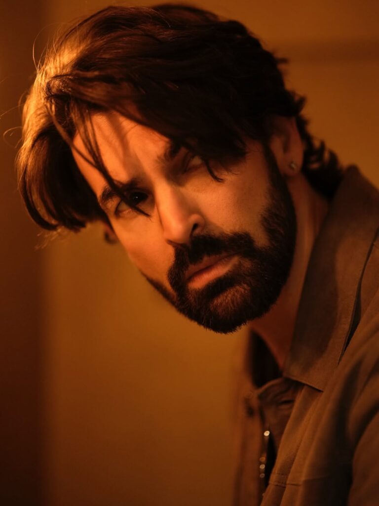 Нил Нитин Мукеш