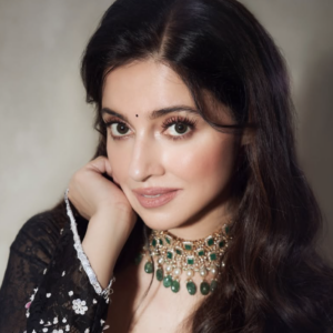 Дивья Кхосла