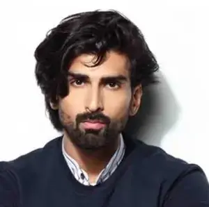 Акшай Догра