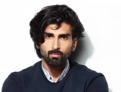 Акшай Догра