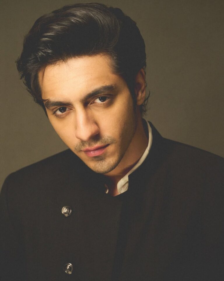 Ахан Пандей