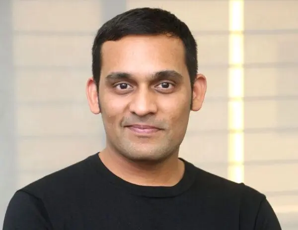 Микки Джей Майер